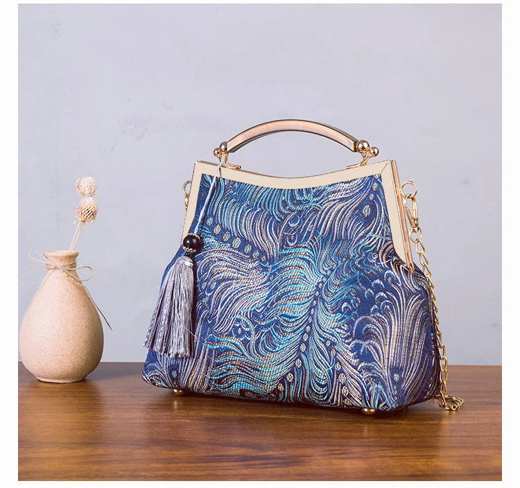 Vintage Designer Lock Shell Bags Pure Handmade Bag Fringe Chain Women Shoulder Crossbody Bag Chic Lady Women's Handbags Well Bag