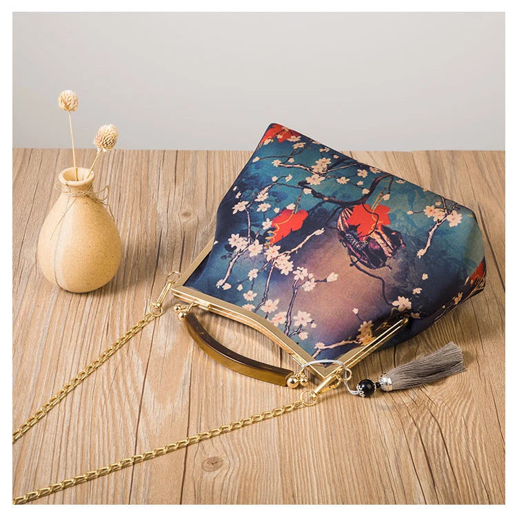 Vintage Designer Lock Shell Bags Pure Handmade Bag Fringe Chain Women Shoulder Crossbody Bag Chic Lady Women's Handbags Well Bag