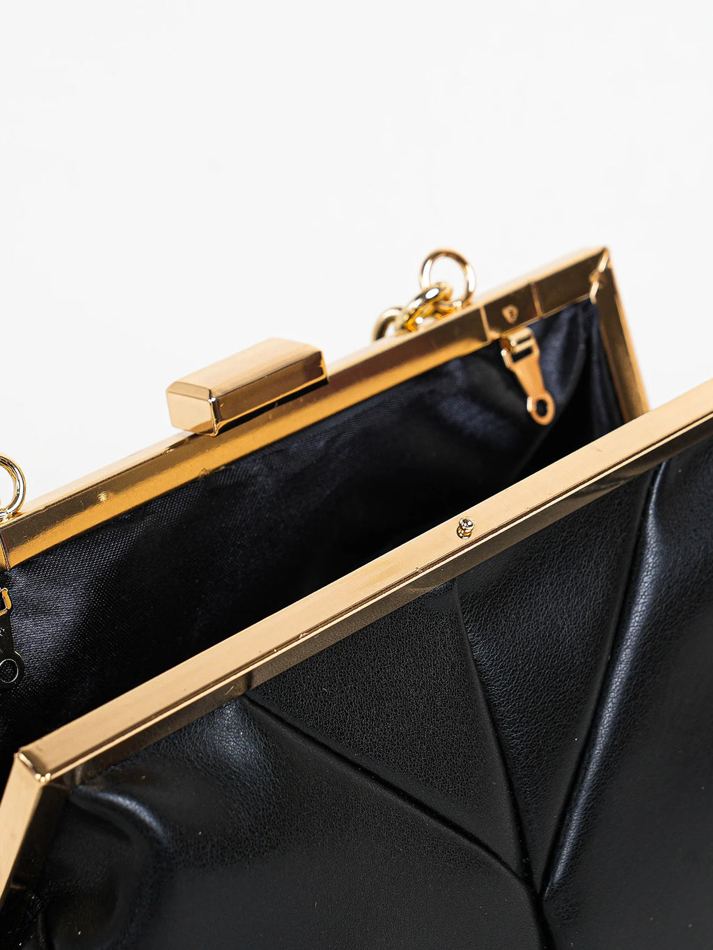 1 PC Matallic PU Leather Elegant Pleated Kiss-Lock Closure Evening Bag,Shinny Metal Chain Holder Frame Cross Body Clutch Bag,Kis