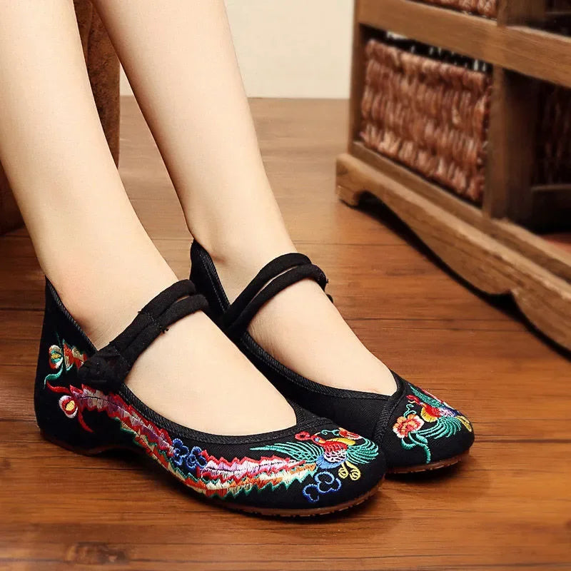 Women Retro High Quality Red Embroidery Ballet Shoes Lady Casual Sweet White Anti Skid Hemp Flat Shoes Zapatos Mujer E6184x