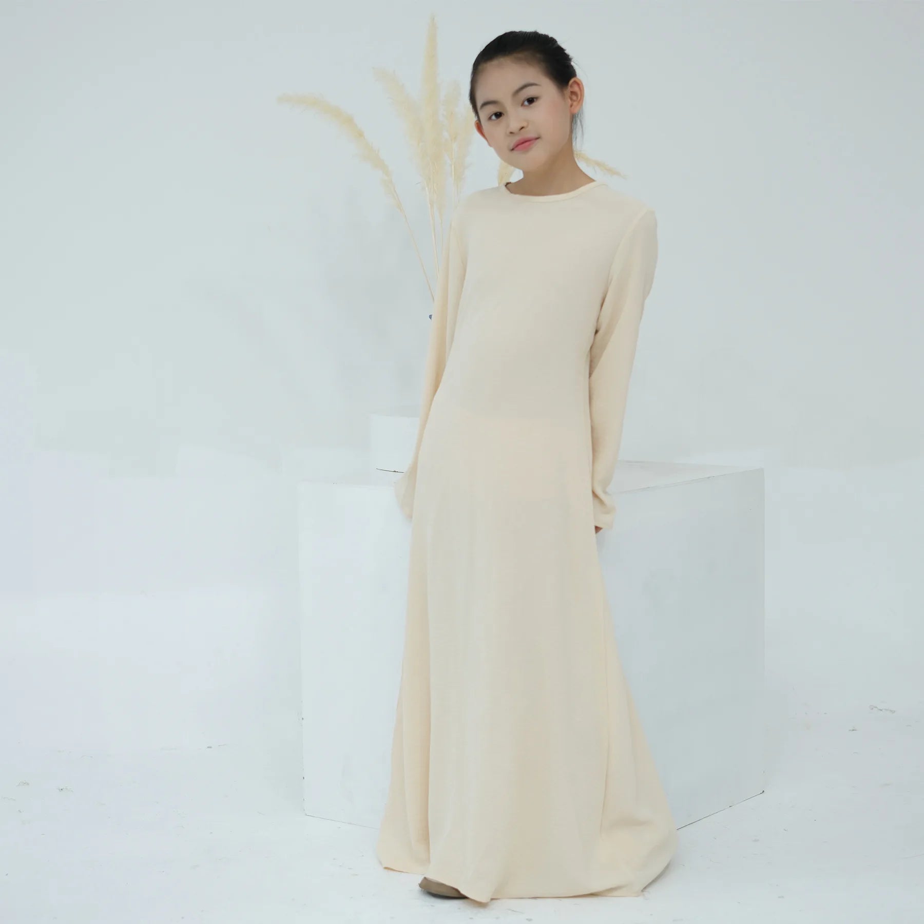 Muslim Kids Abaya Middle East Arab Children Long Sleeves Plain Color Dress Turkey Robe Islamic Girls Round Neck Clothing Modest