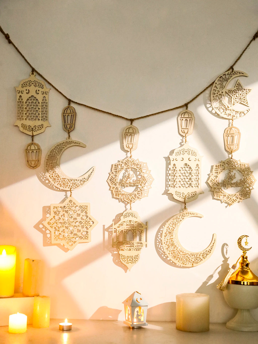 Eid Mubarak Wooden Garland Islamic Moon Star Lantern Hanging Decor for Ramadan Kareem Muslim Festival Home Party Wall Decoration