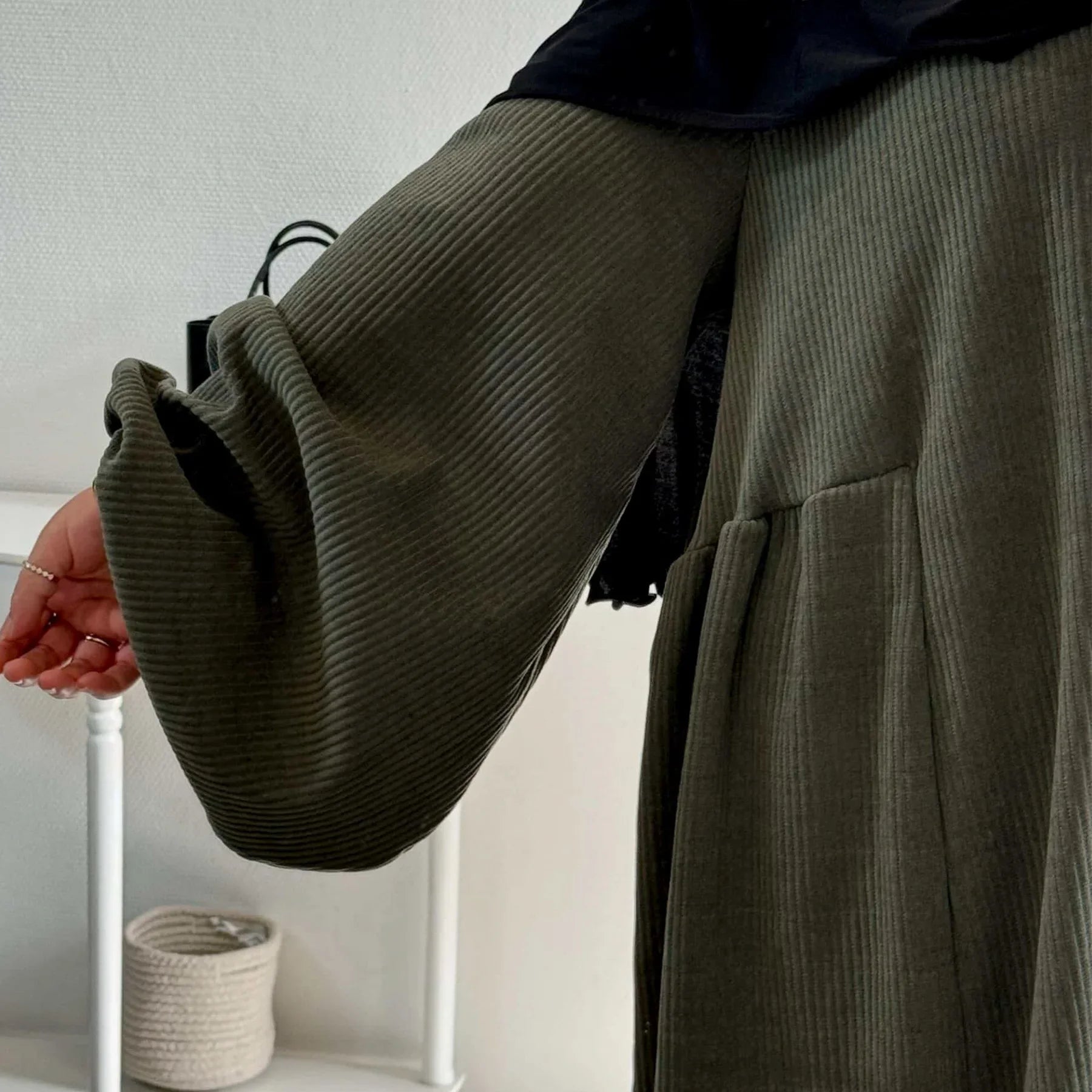 Winter Corduroy Abaya Warm Muslim Dress Closed Abayas for Women Dubai Luxury Turkey Kaftan Hijab Robe Ramadan Eid Islam Clothes