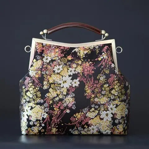 Vintage Designer Lock Shell Bags Pure Handmade Bag Fringe Chain Women Shoulder Crossbody Bag Chic Lady Women's Handbags Well Bag