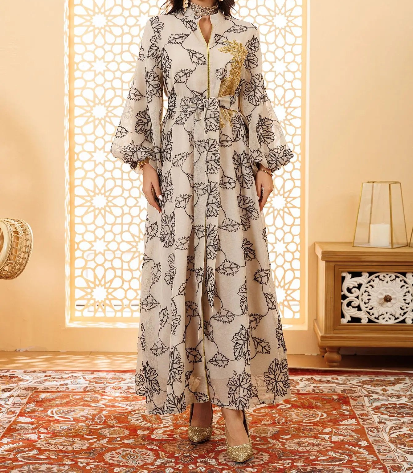 Luxury Muslim Abaya White Base Gold Floral Embroidered Long Dress with Belted Waist Elegant Modest Islam Formal Wear  Dubai