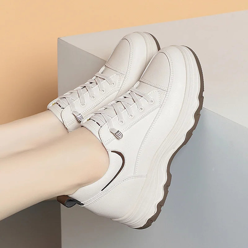 Comfortable Soft Leather Running Sneakers Spring Autumn Middle-aged Elderly Fashion Chunky Causal Women Mother Shoes