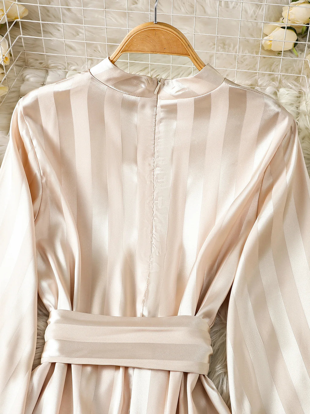 Dress for Women Flared Sleeve Plain Abaya Perfect Islamic Holiday Dubai Travel