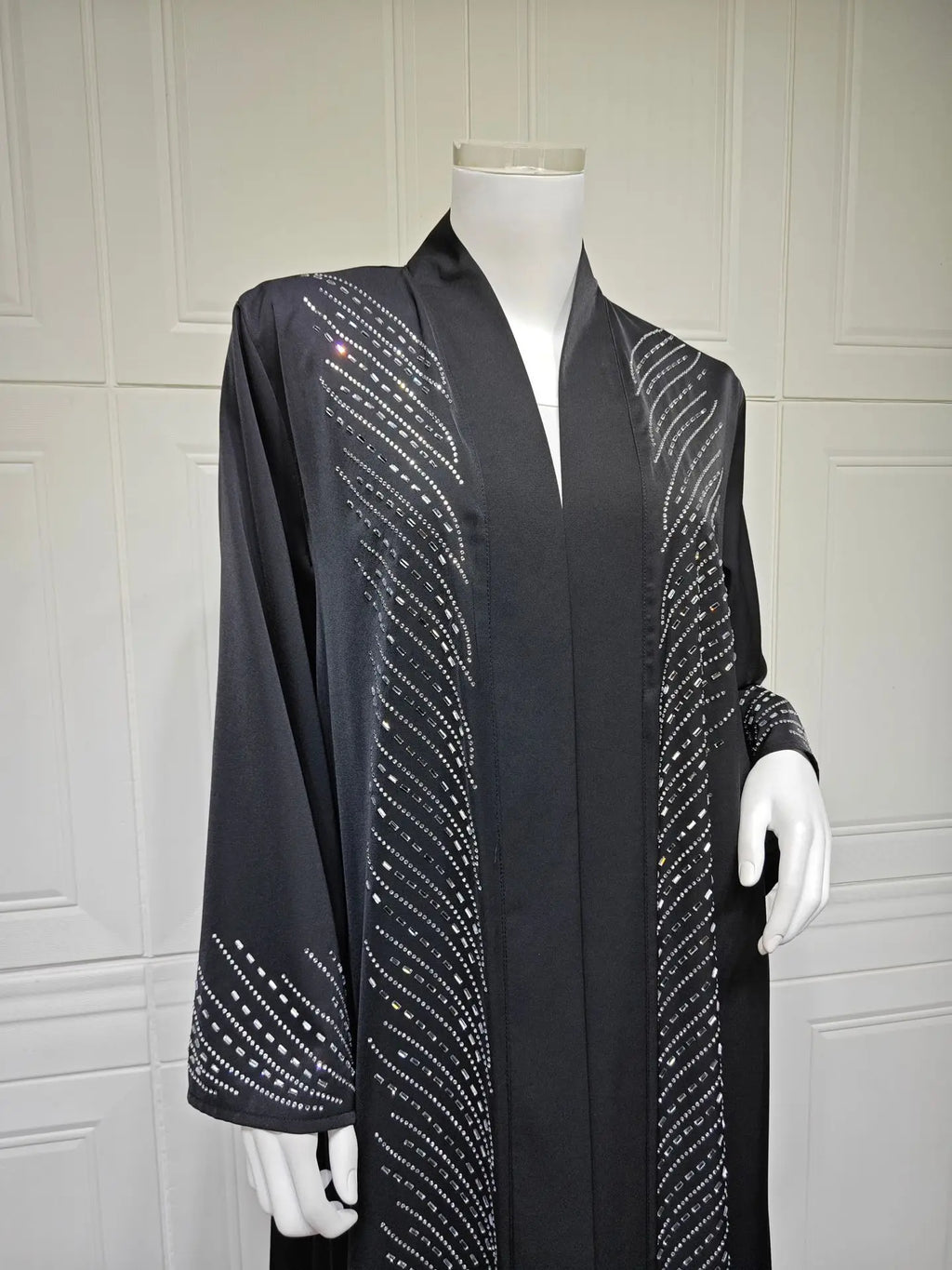 Fashionable Black Long Open Cardigan Abaya with Rhinestones Loose Polyester Midi Dress for Women in Dubai Autumn