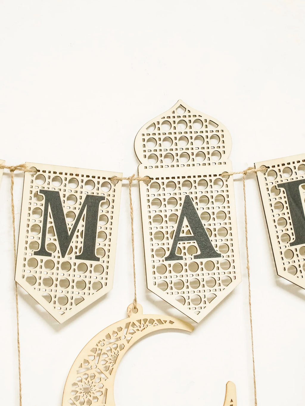 Ramadan Kareem Wooden Banner Garland - Islamic Moon Star Lantern Hanging Decor for Muslim Festival Home Party Wall Ornament Gift