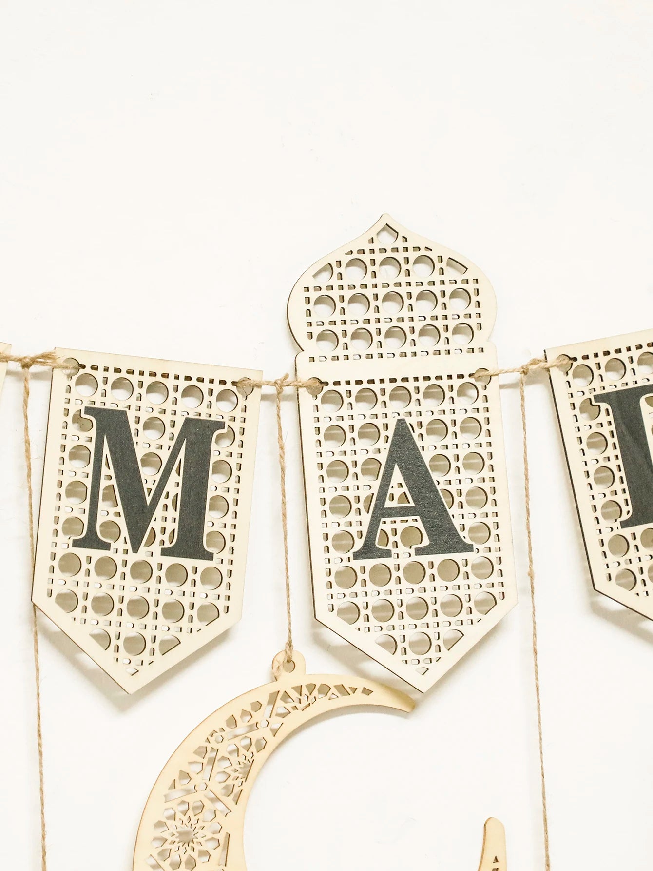 Ramadan Kareem Wooden Banner Garland - Islamic Moon Star Lantern Hanging Decor for Muslim Festival Home Party Wall Ornament Gift