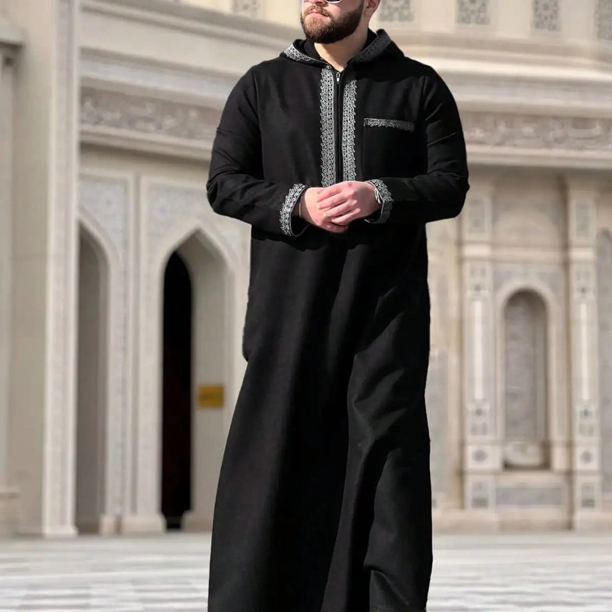 Moroccan Long-Sleeved Embroidered Hood Thobe Muslim Man Abaya Islamic Loose Fit Polyester Elastane Fashion Jubba Thobe for Adults