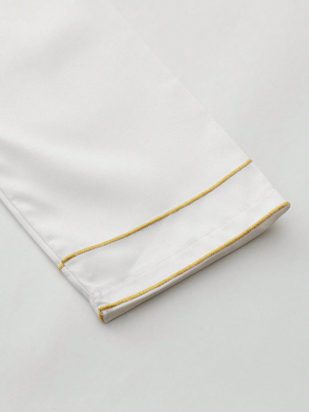 Luxury Men's Islam Muslim Arab Long Sleeve Embroidered Stand Collar Thoberobe Casual Style Polyester Elastane Jubba for All Seasons