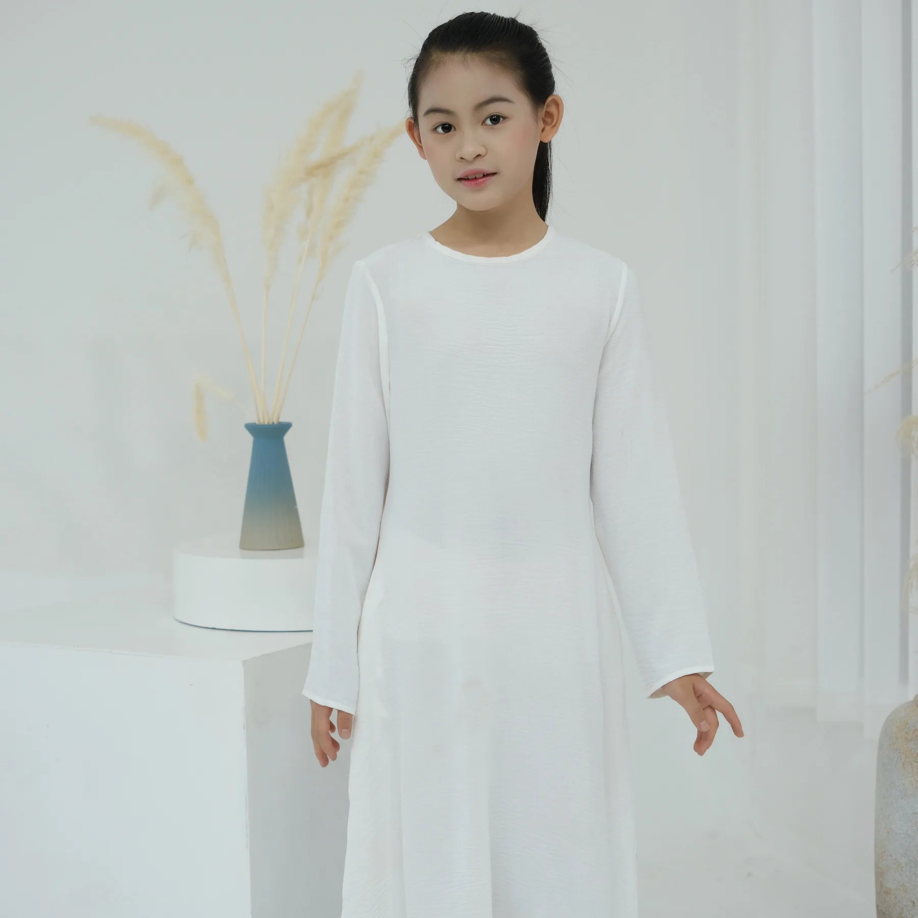 Muslim Kids Abaya Middle East Arab Children Long Sleeves Plain Color Dress Turkey Robe Islamic Girls Round Neck Clothing Modest