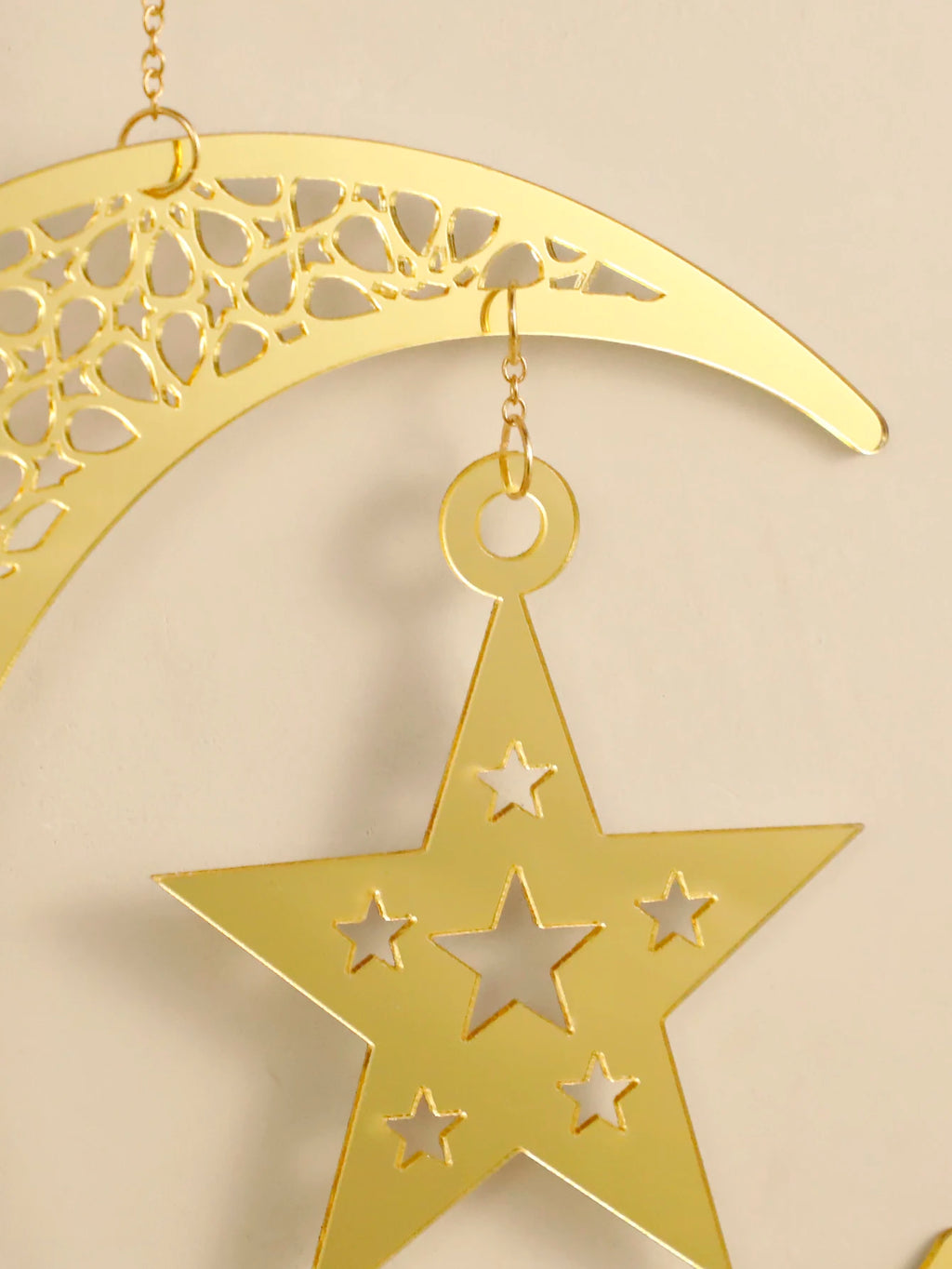 Gold Ramadan Acrylic Moon Hanging Ornaments with Hollow Mesh Star，Eid Mubarak Muslim Decor，Lanterns Wall Decor，Ramadan Kareem