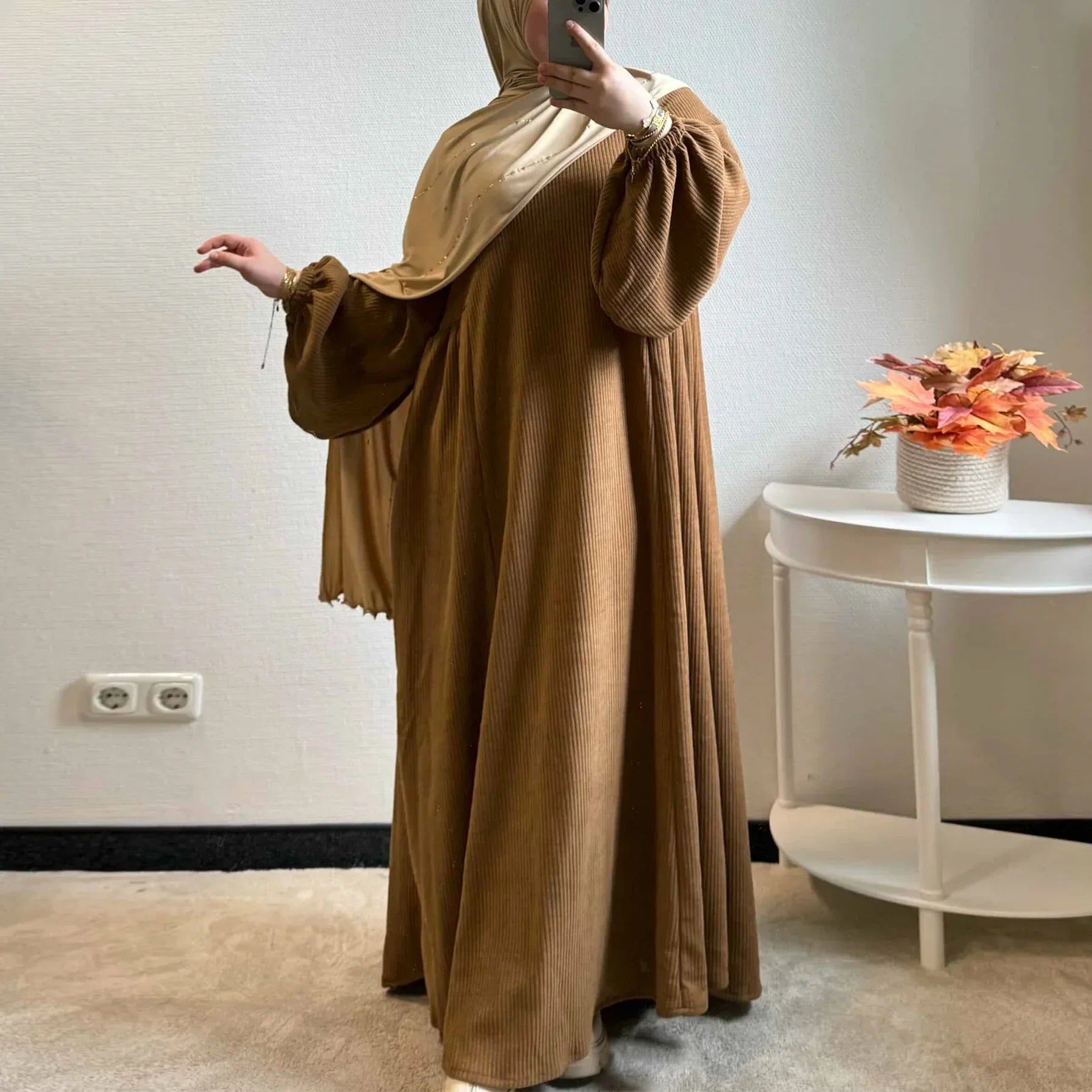 Winter Corduroy Abaya Warm Muslim Dress Closed Abayas for Women Dubai Luxury Turkey Kaftan Hijab Robe Ramadan Eid Islam Clothes