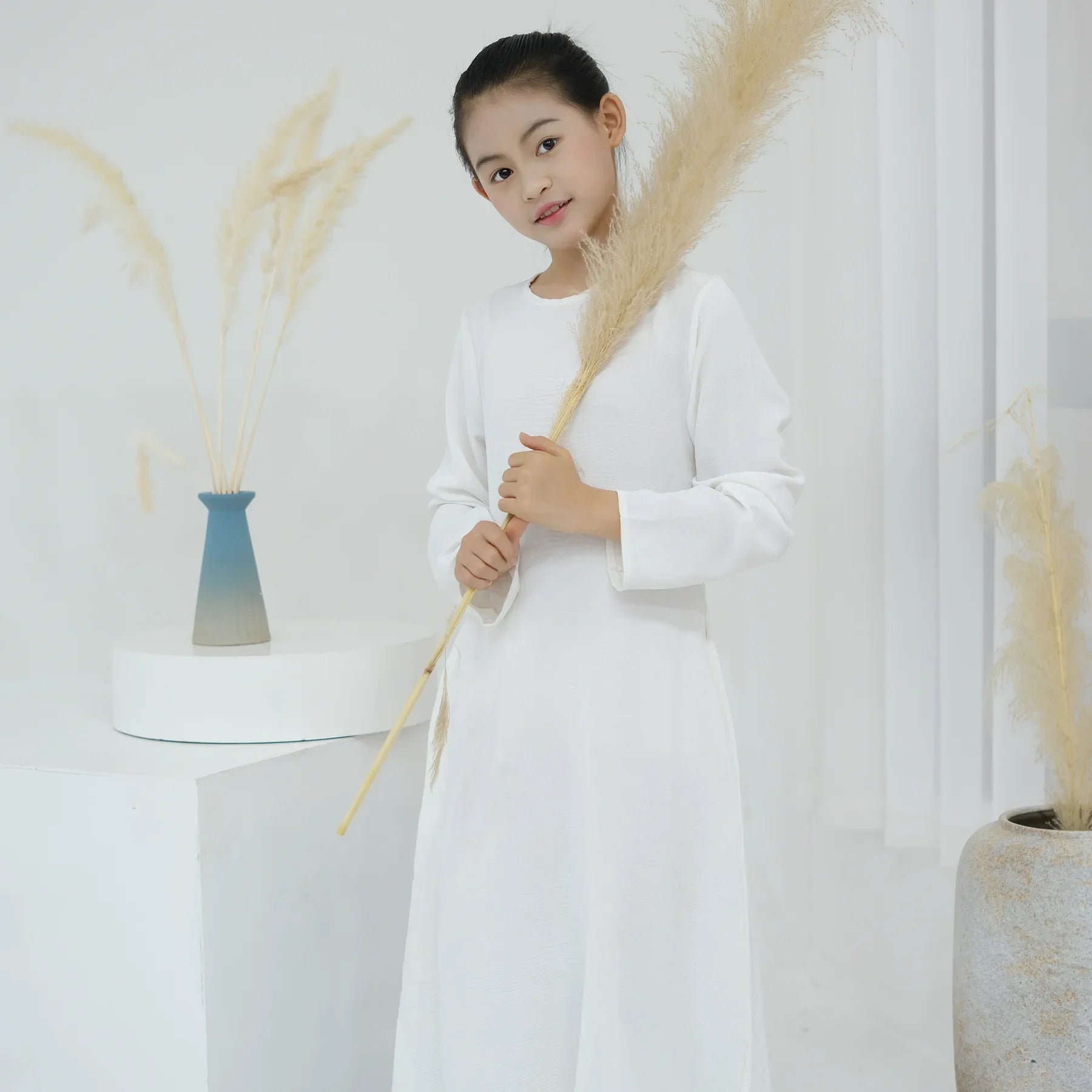 Muslim Kids Abaya Middle East Arab Children Long Sleeves Plain Color Dress Turkey Robe Islamic Girls Round Neck Clothing Modest