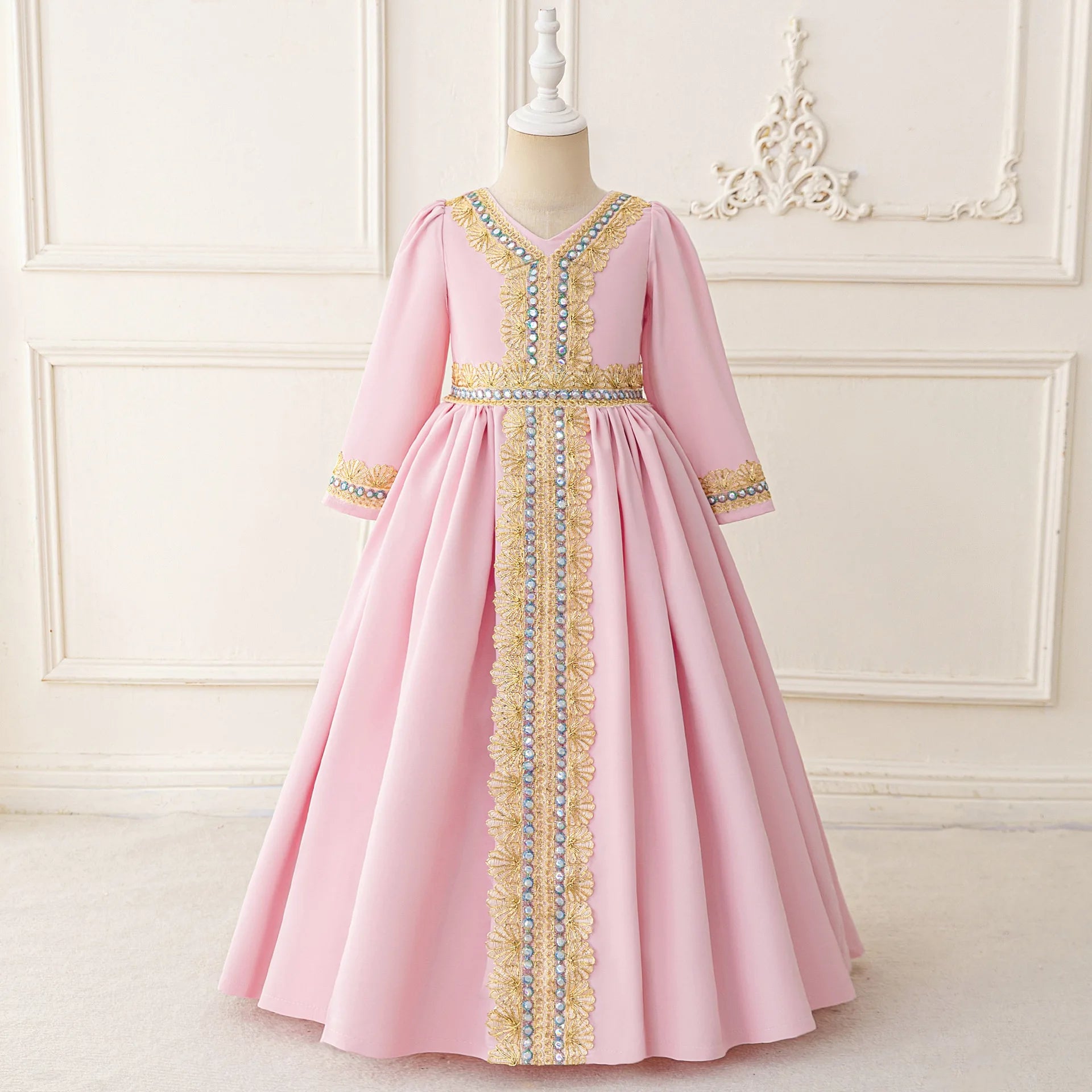 Middle East Dubai Girls Dresses Muslim Fashion Embroidery Abayas Arabic Lace Sequins Long Sleeve Gowns Kids Robe Ramadan Dresses