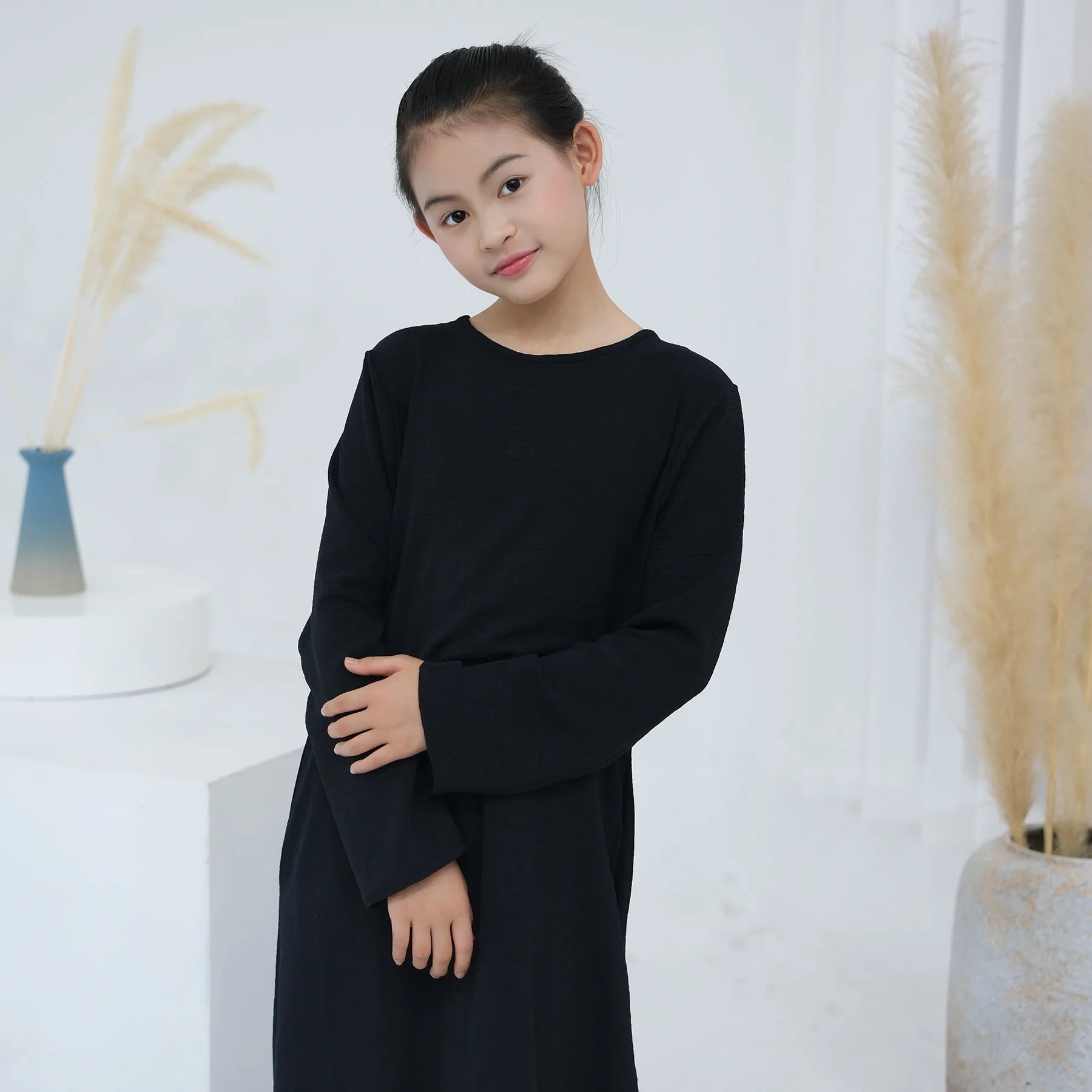 Muslim Kids Abaya Middle East Arab Children Long Sleeves Plain Color Dress Turkey Robe Islamic Girls Round Neck Clothing Modest